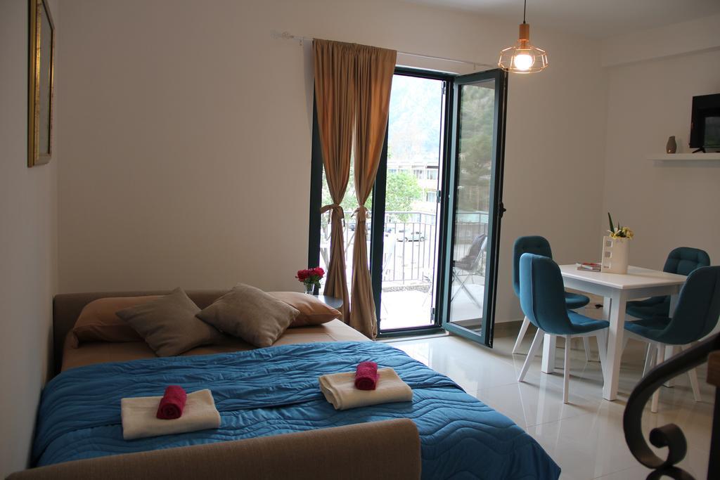 Filipa Apartment Kotor Bagian luar foto